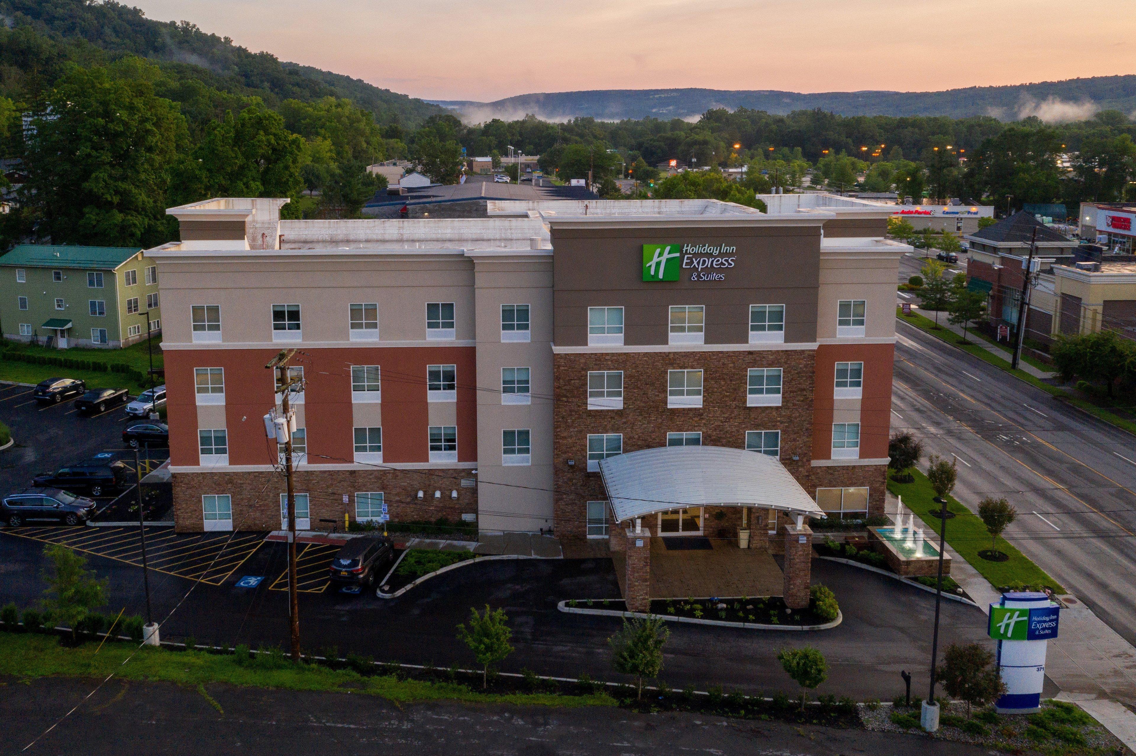 Holiday Inn Express & Suites Ithaca By Ihg Luaran gambar